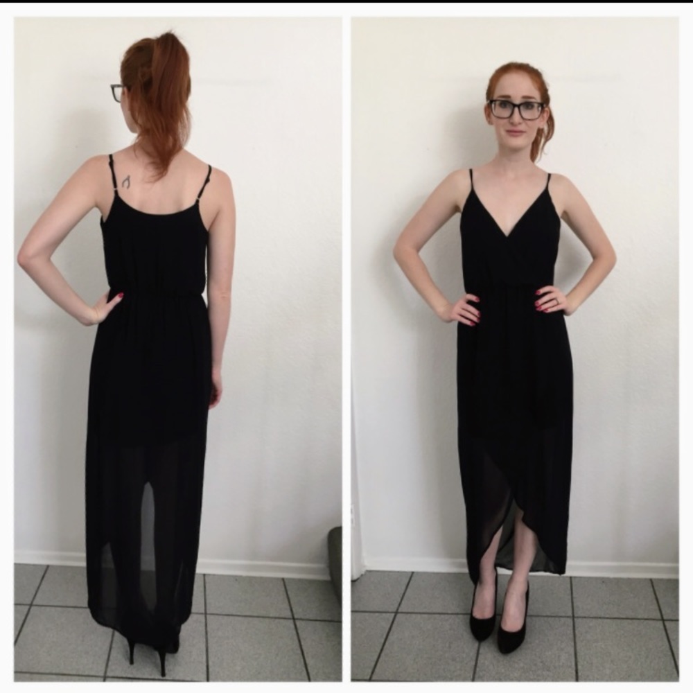 Black chiffon maxi dress 🖤